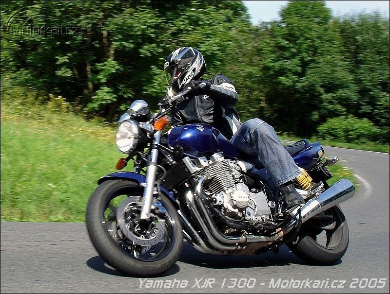 xjr_2004